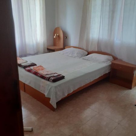 Варвара- Ятрус Apartment Екстериор снимка